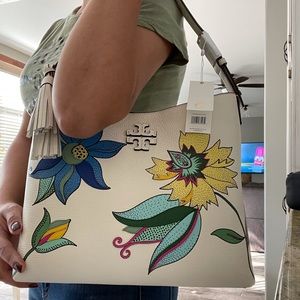 New Tory Burch 🦋 hobo Thea bag
